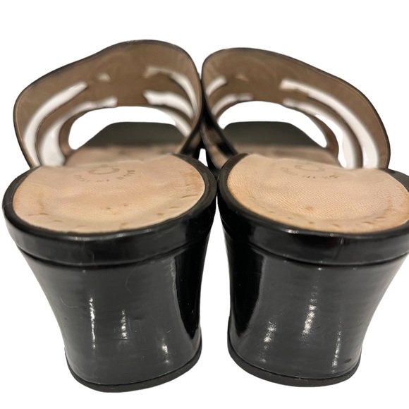 Iconic 90’s Chanel Heel Sandals - Picture 6 of 11